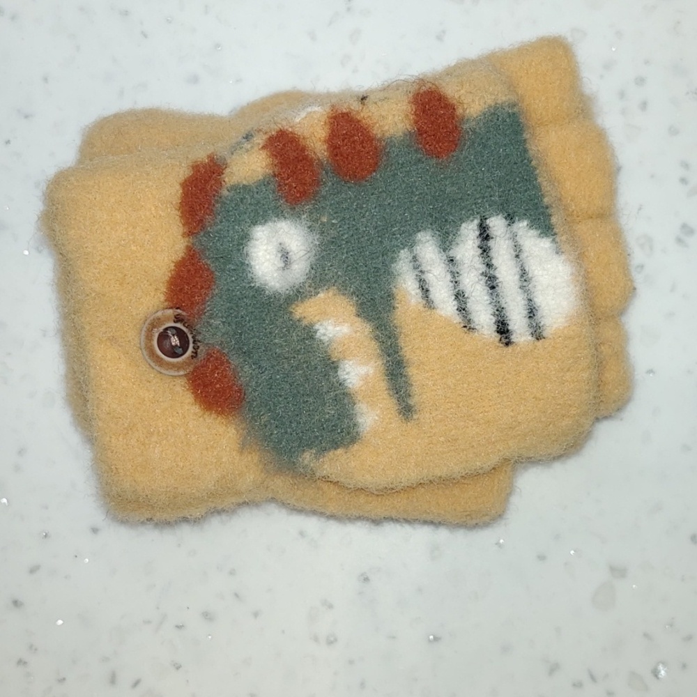 Baby gloves